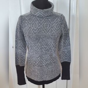 Ellen Tracy cowl neck patterned sweater, Black and white sz S